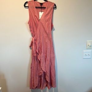 Who what west Xxl nwt red white seersucker sleeveless wrap dress. Hi low
